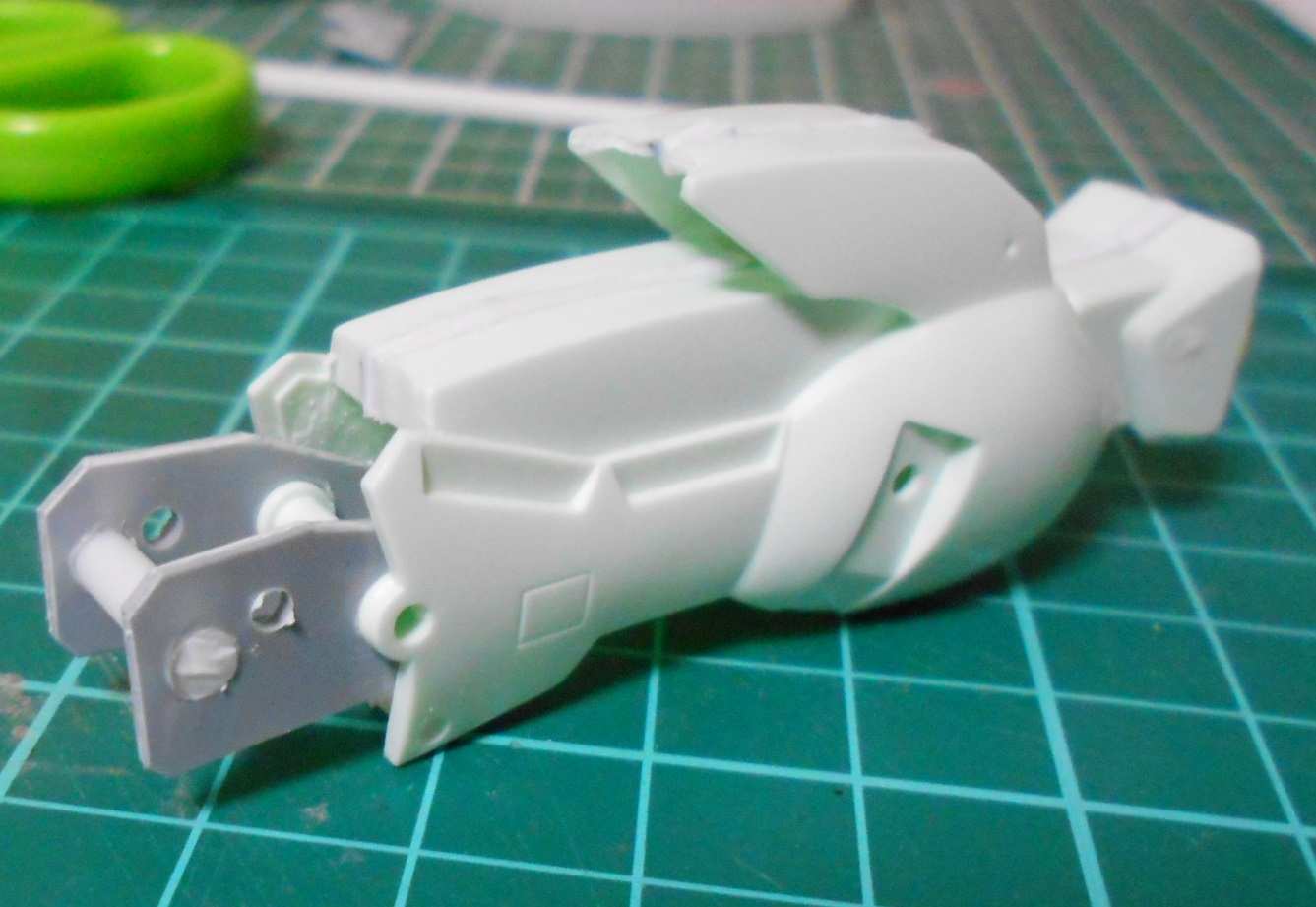 ベストを尽くせ! | 旧キットSガンダムをカッコよく作る – 下腿編01 –DSCN4425 ベストを尽くせ! | 旧キットSガンダムをカッコよく作る – 下腿編01 –DSCN4425