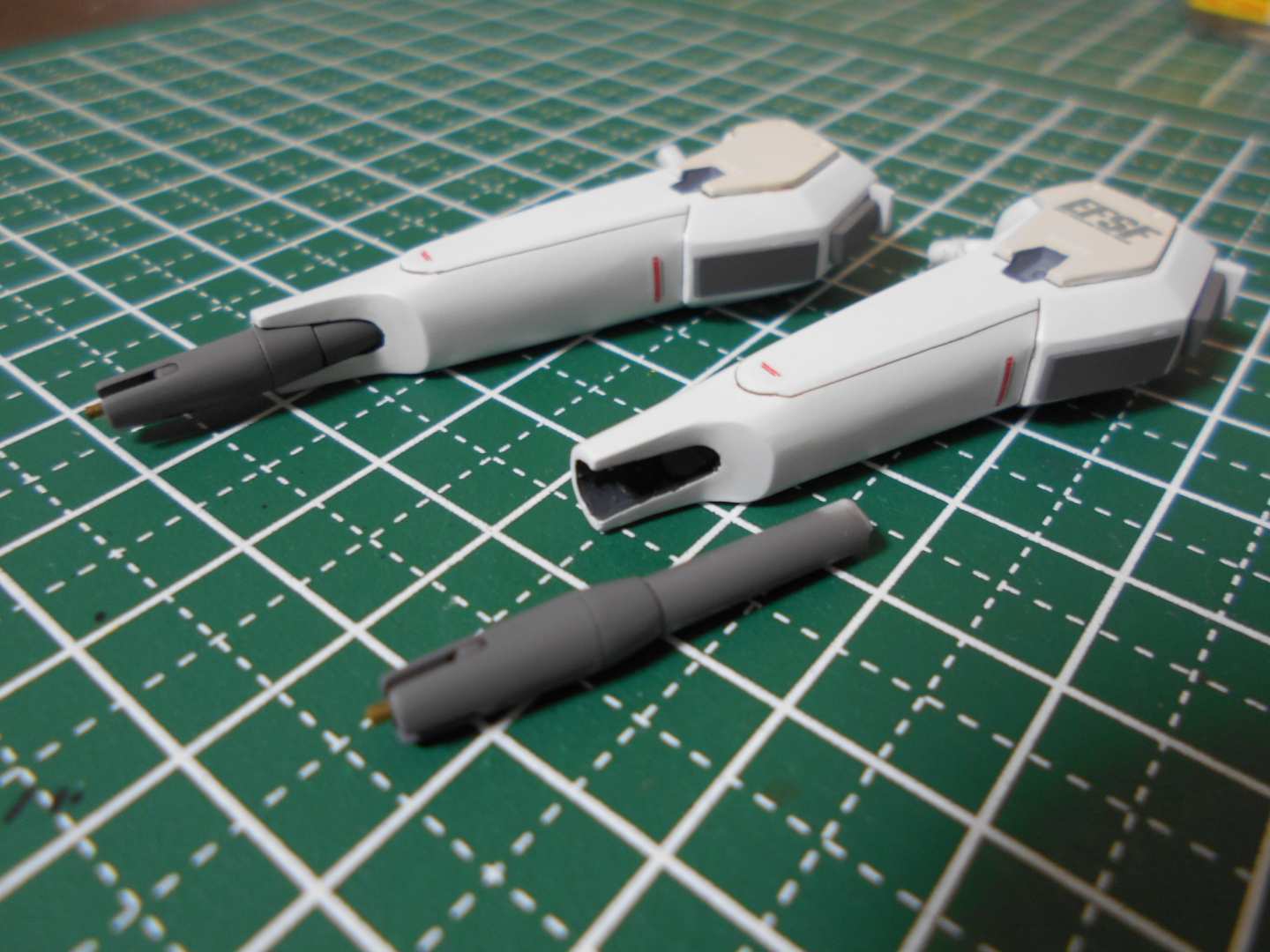 ベストを尽くせ! | 旧キットSガンダムをカッコよく作る – 腰部ビームカノン編 –DSCN5084 ベストを尽くせ! | 旧キットSガンダムをカッコよく作る – 腰部ビームカノン編 –DSCN5084